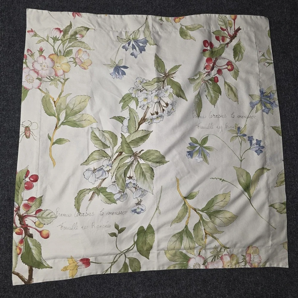 Pottery Barn Floral Bed Pillow Case %100 Organic Cotton Euro Style 30 x 30 in
